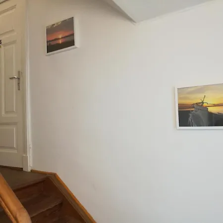 Πανσιόν Teamwohnung 1690 2*