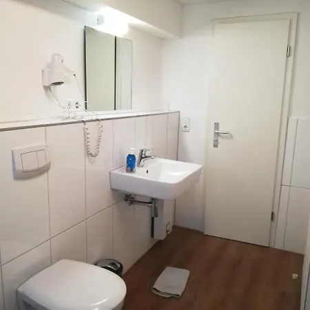 Teamwohnung 1690 Πανσιόν